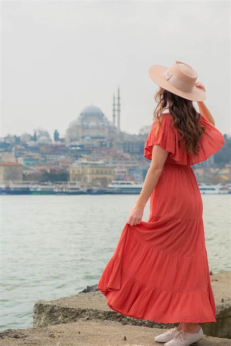 How To Dress In Turkey: A Packing Guide For Women