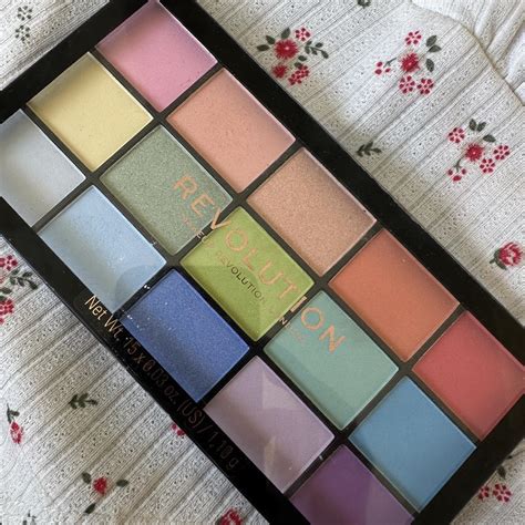 Revolution eyeshadow palette - Depop