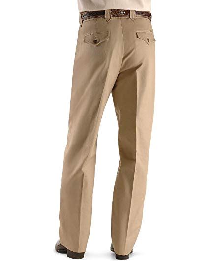 What Are Slacks? An Easy Guide to These Timelessly Comfortable Pants