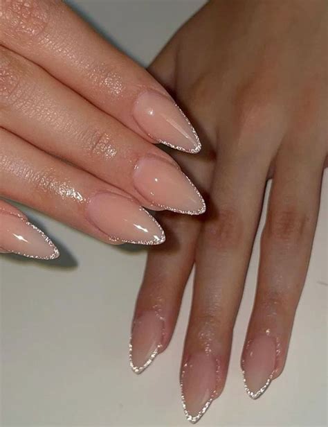 Unhas Pequenas E Delicadas - Inspirações de unhas chiques e delicadas para copiar já » STEAL THE LOOK