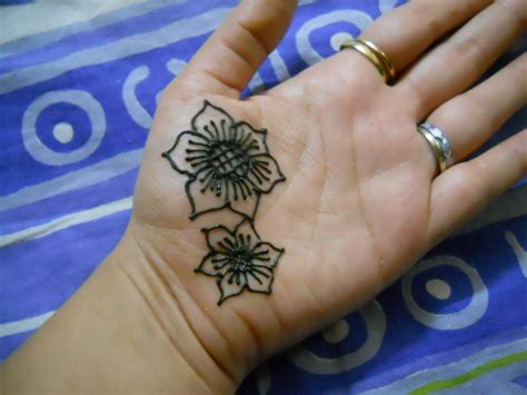How to Do Henna Design for Beginners : 4 Steps - Instructables