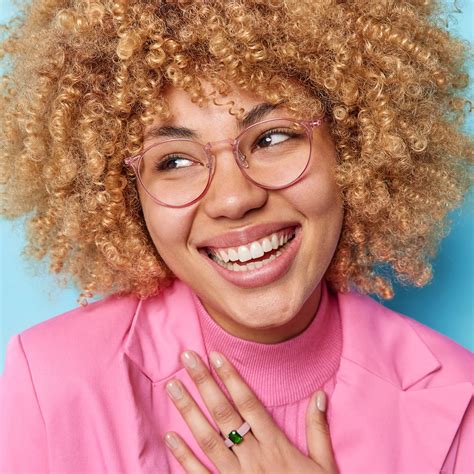 Pre-Designed Composite Veneers – Qualiteeth