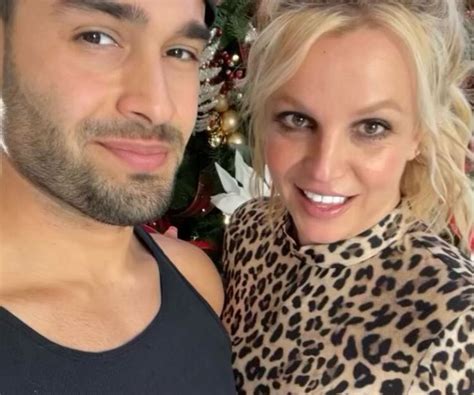 Britney Spears' Husband Sam Asghari Files For Divorce - News, Photos ...