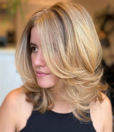 12 Modern Rachel Haircut Ideas for 2023 Cool Girl Look