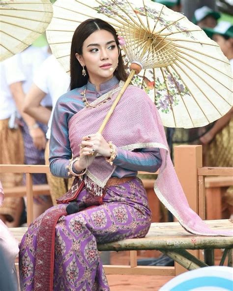 Thai traditional dress🇹🇭/Chut Thai Siwalai | Traditional thai clothing ...