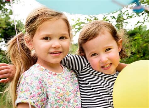 portrait  smiling kids outdoors  photo rawpixel