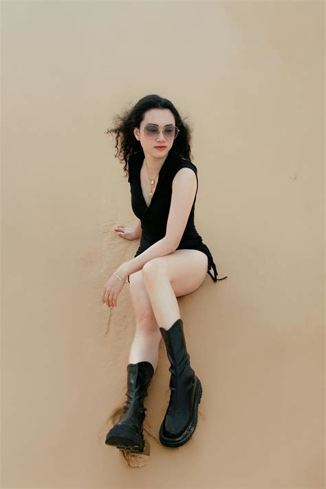 Naked+Women+On+A+Boat Photos, Download The BEST Free Naked+Women+On+A