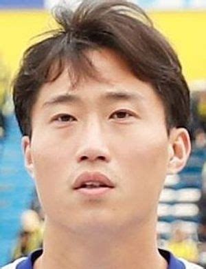 Yong-jae Lee - Player profile | Transfermarkt