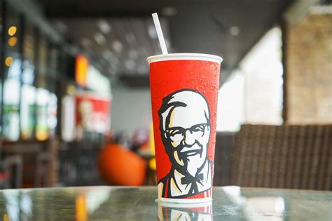 Germs found in ice cubes at KFC restaurants in Romania | Romania Insider