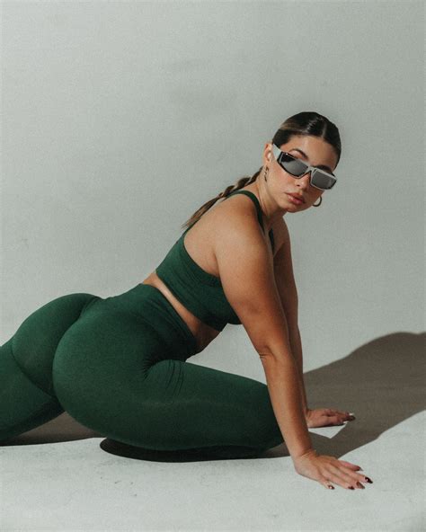 Kat Vera | 💁‍♀️ new spoiler looks good to me.. watchu think? | Instagram