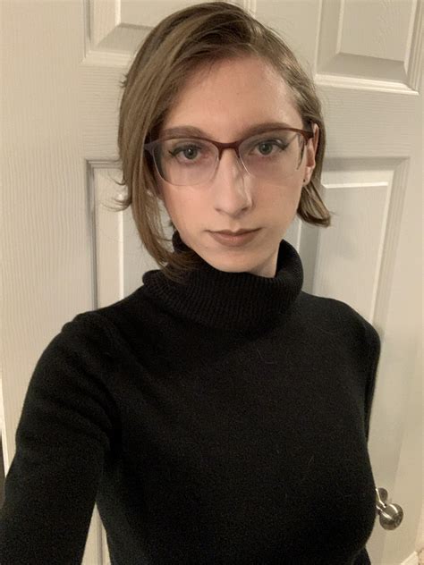 First time presenting fem in public today- wish me luck! ☺️ | Scrolller