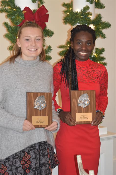 Essuman '20, Weber '20 Receive Soccer Awards | Athletic News - The
