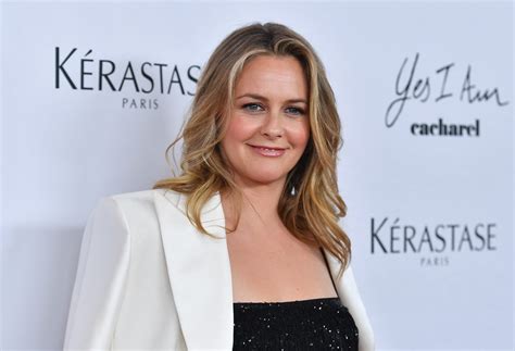 Alicia Silverstone Shows Off Her Abs in New Bikini Instagram Photo