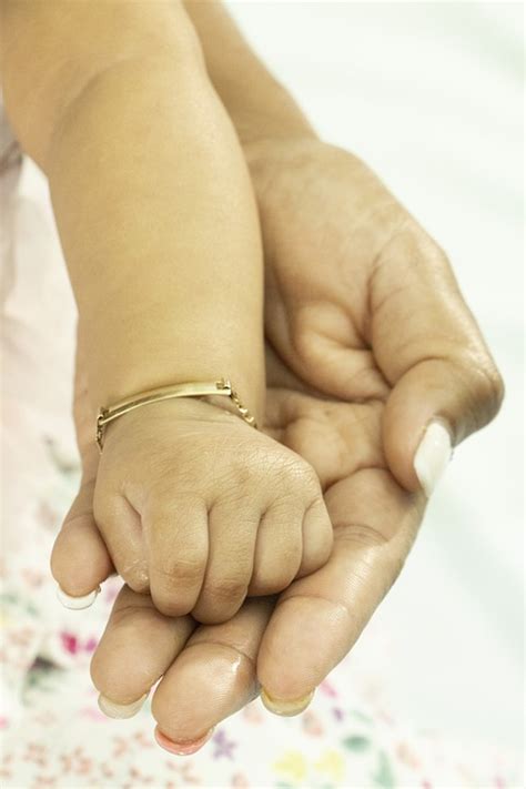 Hands Baby Mother - Free photo on Pixabay - Pixabay