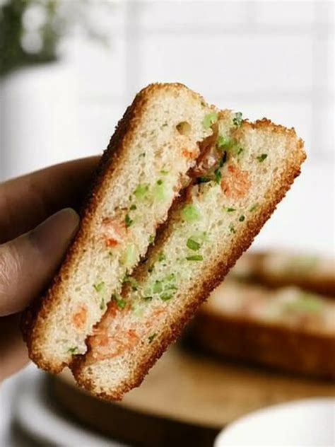 Irresistible Shrimp Toast: A Delicious Snack Adventure