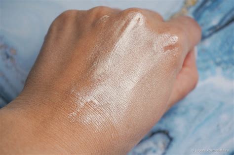 Сиять! SHIK Over The Moon Glow Body Foundation - хайлайтер для тела ...