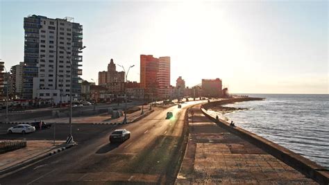 Historic Hotel Plaza in Havana, Cuba image - Free stock photo - Public ...