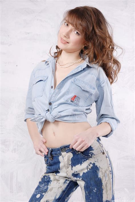 Vanessa G, women, model, brunette, Femjoy, studio, portrait display