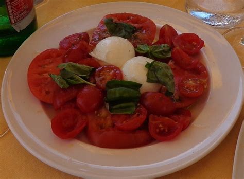 Food In Campania - Simple But Awesome Neapolitan Food