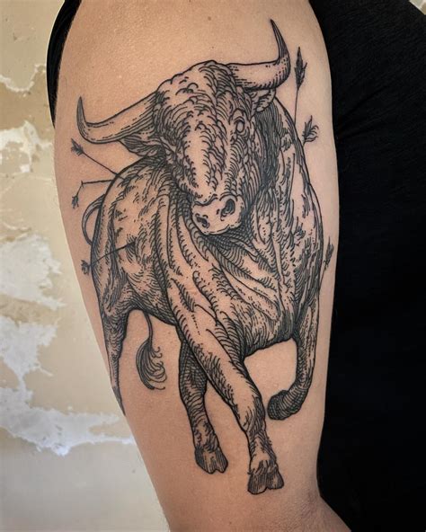 Top more than 87 bull tattoo small best - in.coedo.com.vn