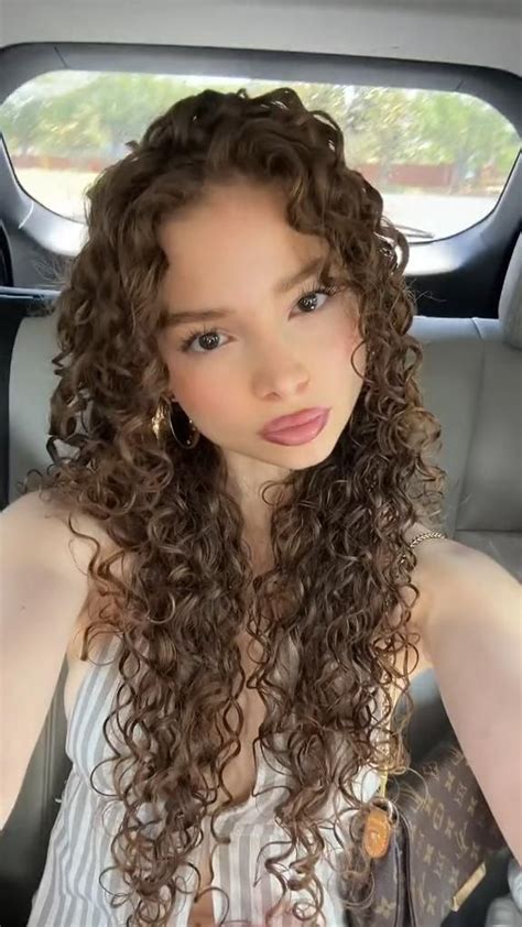 Sunday Kalogeras - Сандей Калогерас. in 2024 | Beautiful curly hair ...