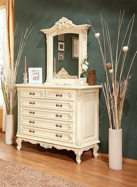 Классический комод Клеопатра | Цвет: Слоновая кость - купить в Maple Wood