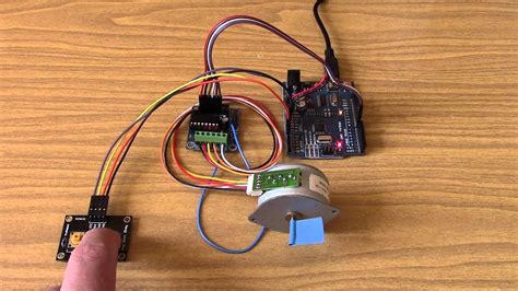 Шаговый двигатель и arduino. - YouTube