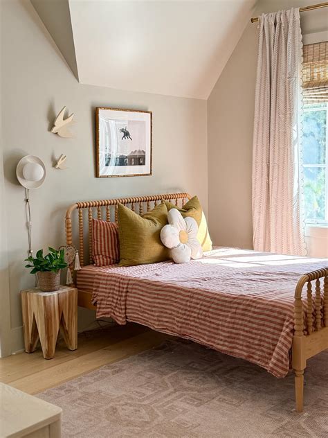 Jenny Lind White Wood Spindle Kids Queen Bed + Reviews | Crate & Kids