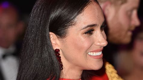 Meghan Markle Stuns In Nearly $5,000 Dress For Her Oprah Interview