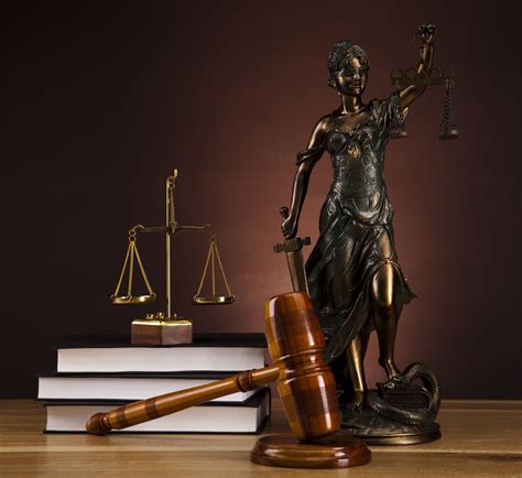 Short Essay on Choosing a good Lawyer
