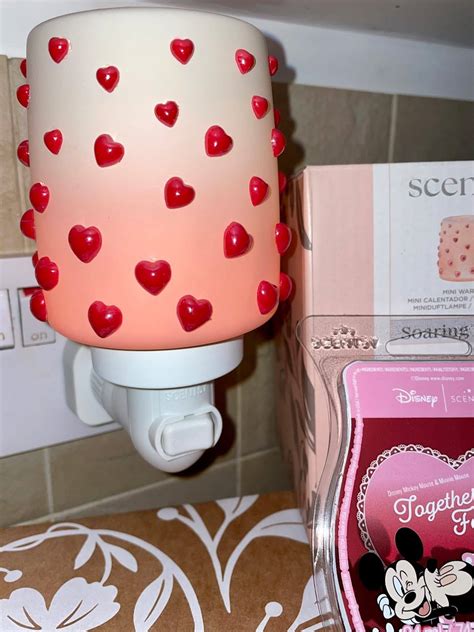Independent Scentsy Consultant: The Smell Good Station | Monroe MI