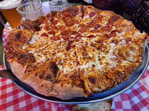 Vincenzo's Pizza Newhall | Santa Clarita CA