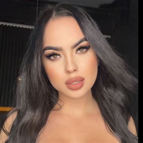 Michelle Giraldo 👧🏻💗 Your Favorite OnlyFans Model - ofanscategories