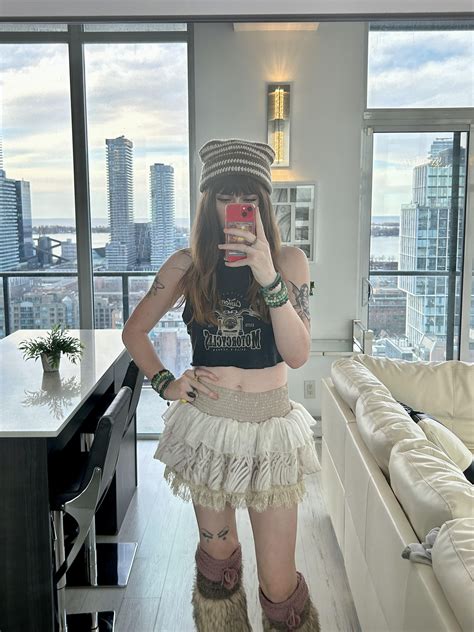 Aria Faye🧚🏻 (u/ThetransfairySFW) - Reddit