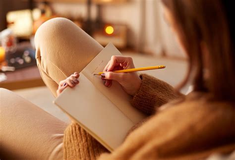 6 Reasons Gratitude Journaling Matters