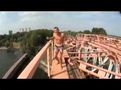 Прижки в воду Класно исполняют - YouTube