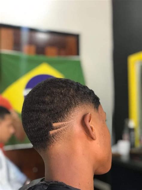 Corte Do Jaca Com Risco De Cria - Du jaca | Corte do jaca curto com risco, Corte do jaca cabelo crespo ...