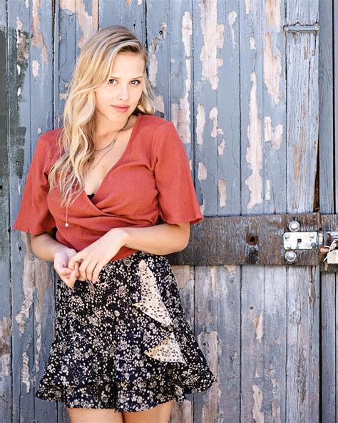 Gracie Dzienny - Personal Pics 12/14/2018 • CelebMafia