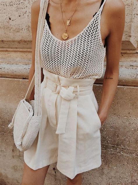 Стильные шорты | White summer outfits, Summer fashion, Minimalist fashion