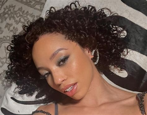 Alexis Tae - Bio, Age, Height, Wiki, ? | Models Biography