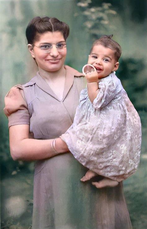 Freddie mercury and his mother(colourized): pics | Freddie mercury ...