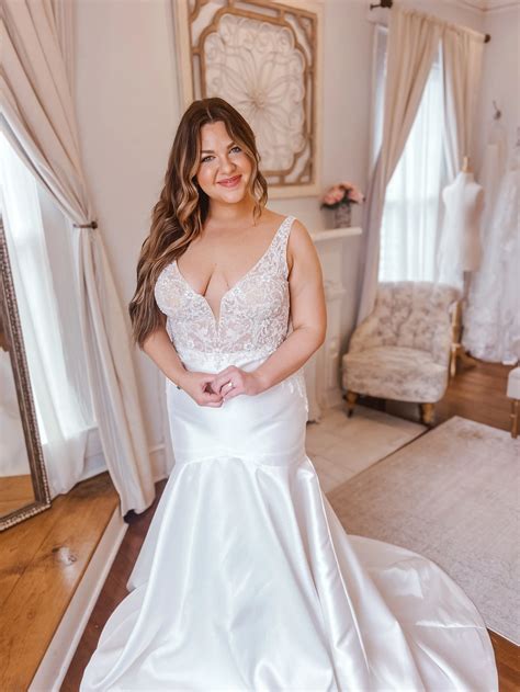 Plus size wedding dresses atlanta 60 photos - Vianawedding.com