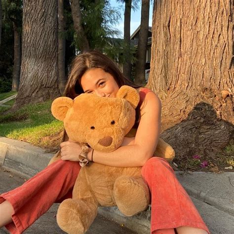 The Untold Story of Sofia Gomez's Leak and Its Aftermath - t58wjaw