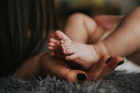 Mom Feet Photos, Download The BEST Free Mom Feet Stock Photos & HD Images