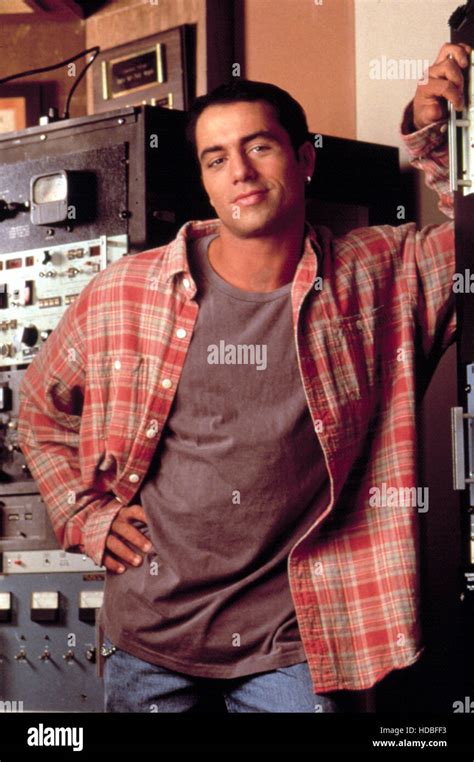 Joe rogan newsradio hi-res stock photography and images - Alamy