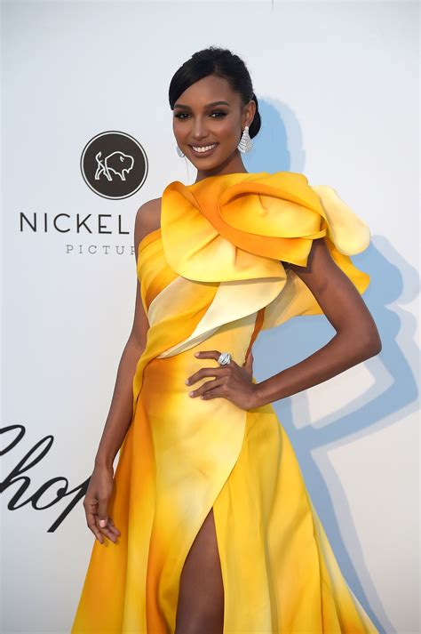 Жасмин Тукс (Jasmine Tookes) на гала-вечере amfAR в Каннах (23.05.2019 ...