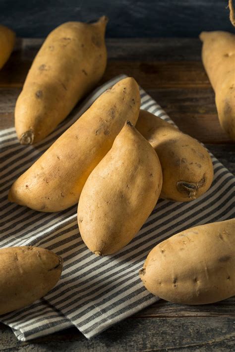 Carbs in Sweet Potato Vs Potato – Your Guide to a Healthy and Balanced ...