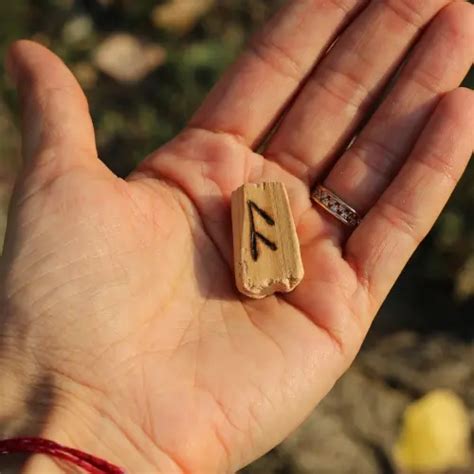 Ansuz Rune Meaning - Viking Runes