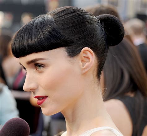 How the beyonce bangs look was created by her celebrity stylist 29