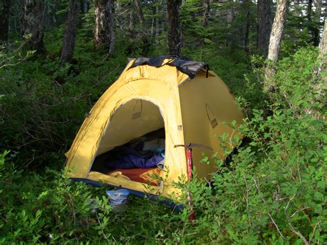 4. Naked Island / Cabin Bay
